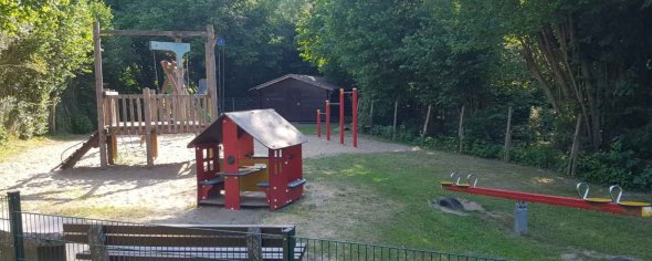 Bandorf: Spielplatz Im Wiesengrund Bandorf: Spielplatz Im Wiesengrund