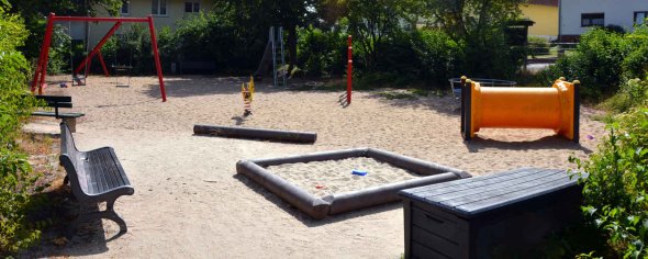 Unkelbach: Spielplatz Oedinger Straße Unkelbach: Spielplatz Oedinger Straße