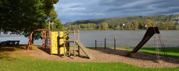 Remagen: Spielplatz Rheinpromenade Remagen: Spielplatz Rheinpromenade