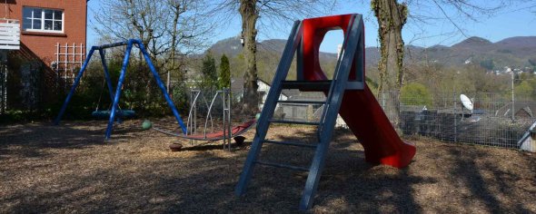 Rolandswerth: Spielplatz Rolandstraße Rolandswerth: Spielplatz Rolandstraße