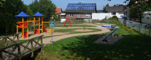 Oedingen: Spielplatz Wachtbergstraße Oedingen: Spielplatz Wachtbergstraße