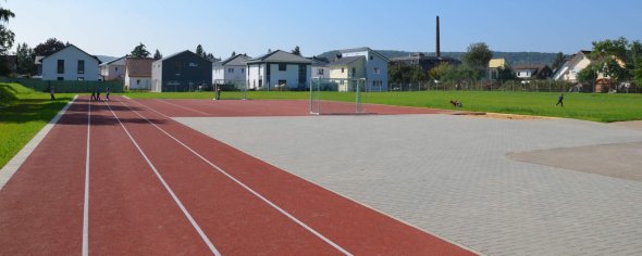 Kripp: Spiel- und Bolzplatz Batterieweg Kripp: Spiel- und Bolzplatz Batterieweg