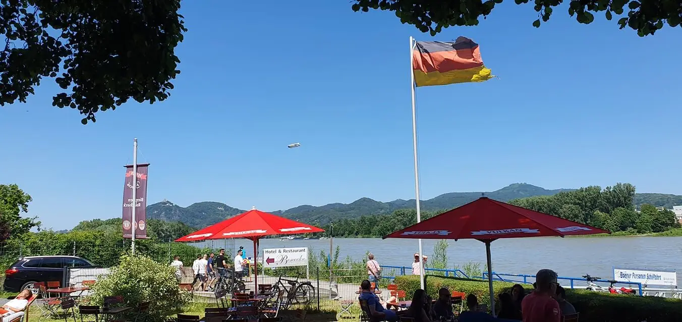 Biergarten Rolandseck - Vulkan Beach