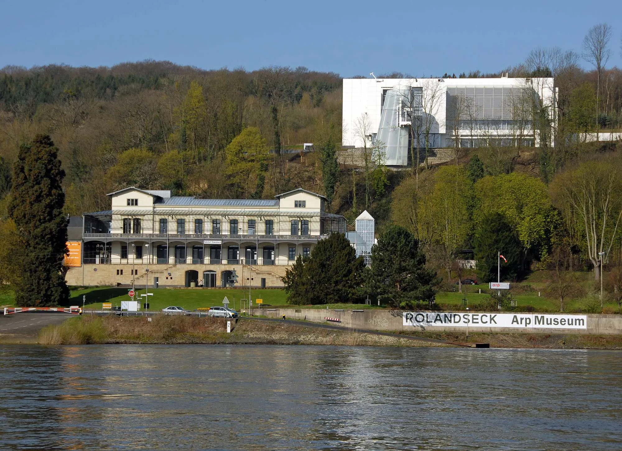 Arp Museum Bahnhof Rolandseck