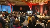 Konzert von Björn Heuser im Foyer der Rheinhalle mit großem Publikum