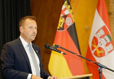 Bürgermeister Björn Ingendahl bei seiner Antrittsrede Bürgermeister Björn Ingendahl bei seiner Antrittsrede