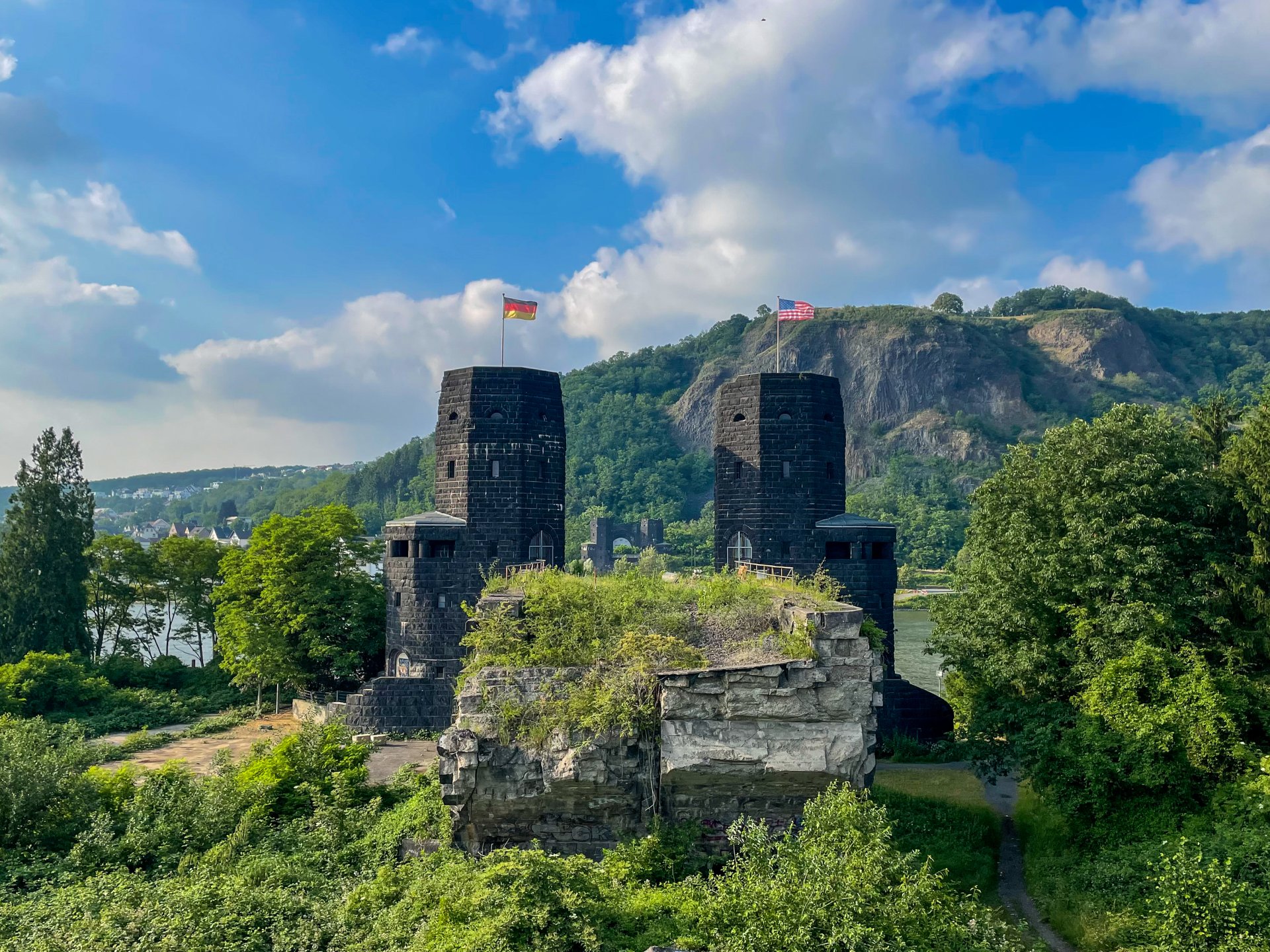 Brücke von Remagen - Blick auf Erpeler Ley