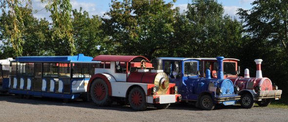 Bimmelbahn auf der Straußenfarm Bimmelbahn auf der Straußenfarm